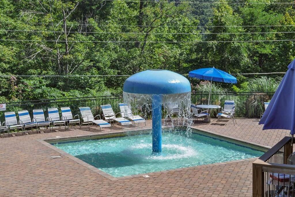 Moonshine Manor-Pets Ok-W/D-Pool Table-Arcade-Hot Tub Villa Gatlinburg Buitenkant foto