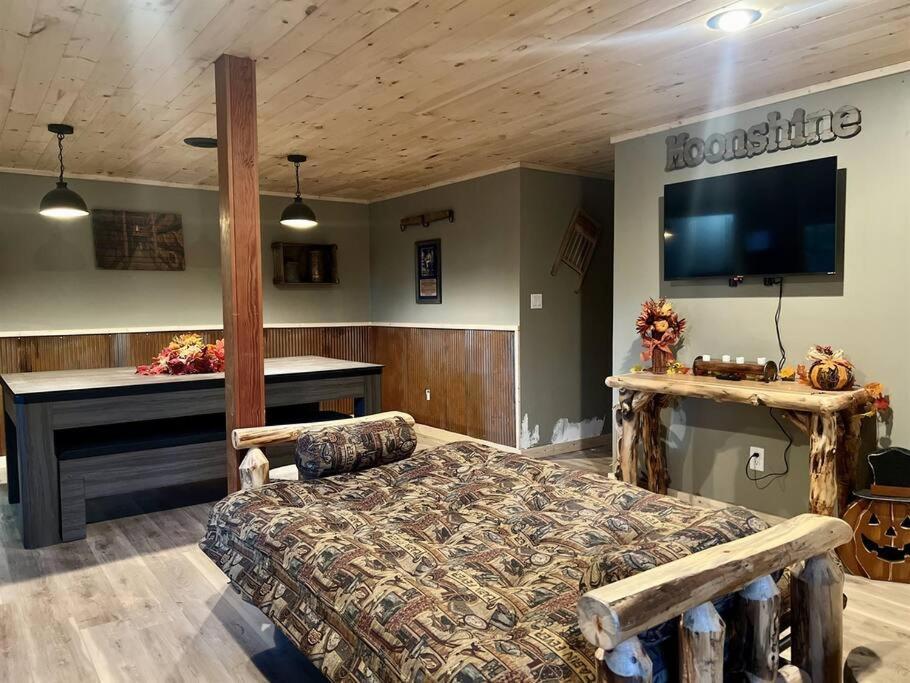 Moonshine Manor-Pets Ok-W/D-Pool Table-Arcade-Hot Tub Villa Gatlinburg Buitenkant foto